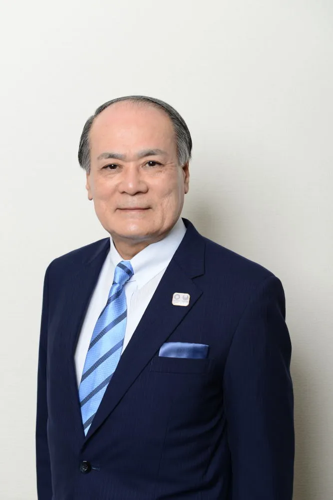 仲松会長写真(斜め1) (1)